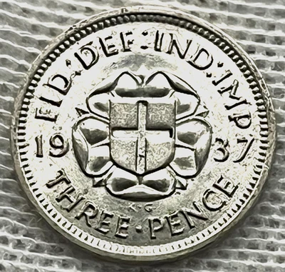 Reino Unido Reino Unido / Tres peniques de plata / 1937 / KM#848 / Moneda mundial / (03-0926) Foto 1 de 2
