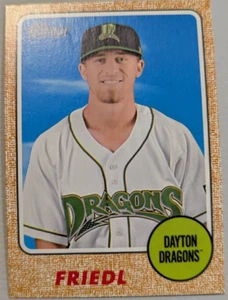 2017 Topps Heritage Minor T.J. Friedl First Name Omission - Imagen 1 de 2