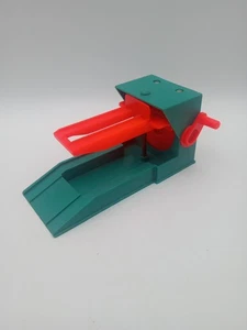 Vintage Fisher Price Little People Car Lift Garage Accessory #930 - Picture 1 of 6