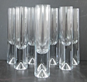 Set of 8 Krosno Poland Art Glass Bud Vases 8 1/8 Inches Tall - Picture 1 of 10
