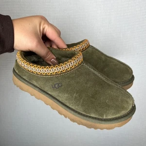 UGG olivgrüne Wildleder Lammfell gefütterte Clogs Hausschuhe Damengröße 5 Tasman - Bild 1 von 7