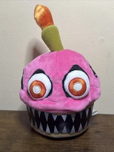 Funko Five Nights At Freddy's FNaF Nightmare Cupcake 8 Zoll Plüsch GameStop exklusiv - Bild 1 von 8
