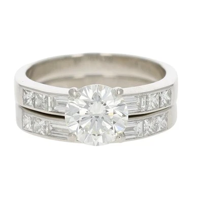 2.68ctw Round Cut Diamond with Accents Wedding Set Rings Platinum Size 7 - Image 1 of 4