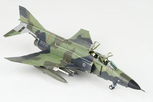 Hobby Master 1/72 RF-4E Phantom II 35+67 Luftwaffe AufklG 52 - Picture 1 of 2