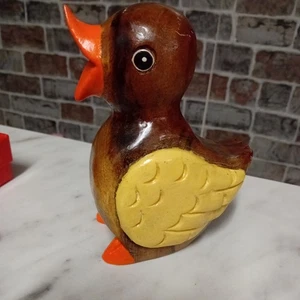 Hand carved vintage Duck figurine , 16cm x 12cm - Picture 1 of 4
