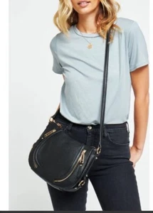 Bolso Bandolera Jessica Simpson Damas Negro con Correa Ajustable Acentos Dorados - Imagen 1 de 12