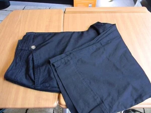 Women's White Stag Stretch Black Capri  - Size 10 Light material. - Picture 1 of 4