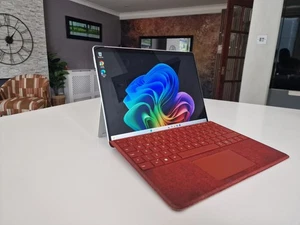 Microsoft Surface Pro 8  i5 11th Gen, 8GB RAM 256GB SSD With Keyboard  - Picture 1 of 6