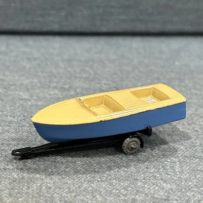 Barco deportivo y remolque vintage Matchbox nº 48 Meteor ruedas metálicas Foto 1 de 4