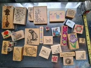 GROSSES LOT BLUMEN GUMMI/HOLZ STEMPEL FÜR SCRAPBOOKING ODER BASTELN - GEBRAUCHT - Bild 1 von 4