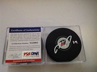 Disco de hockey firmado por Ryan Johansen Columbus Blue Jackets PSA ADN certificado de autenticidad autografiado d Foto 1 de 3