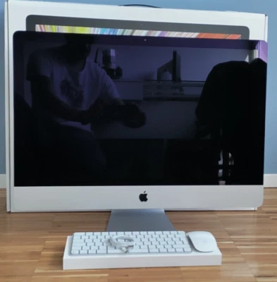 Apple iMac 27" 2020 i5 3,1Ghz - 16Gb Ram SSD 256Gb Radeon Pro 4Gb - Immagine 1 di 3