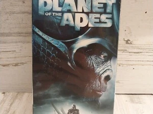 PLANET OF THE APES - MARK WAHLBERG, MICHAEL CLARKE DUNCAN - VHS VIDEO - 2001 New - Picture 1 of 2
