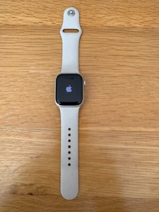 Apple Watch Series 7 GPS + Cellular 41mm Starlight Case/Band - Zdjęcie 1 z 14