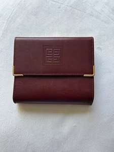 Givenchy Women’s Wallet With Gold Coin Kisslock Authentic Made In Spain - Picture 1 of 6
