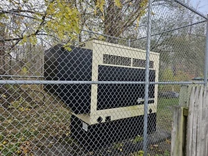 Generator Standby Kohler 100KW John Deere Diesel 420 Hours with Auto Transfer Sw - Picture 1 of 3
