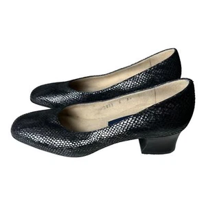 Joel Parker Black Snake Skin Vintage Block Heel pump Size 6AA - Picture 1 of 8