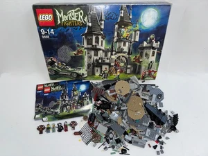 Lego 9468 Monster Fighters Vampyre Castle 99.9% Complete With Instructions & Box - Picture 1 of 5