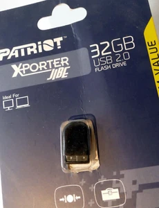 Patriot Exporter Jibe 32GB USB 2.0 Flash Drive - Ultra Compact tiny - Picture 1 of 3