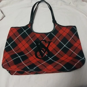 Victoria's Secret Black Friday 2023 Holiday Plaid Tote Bag - Picture 1 of 21