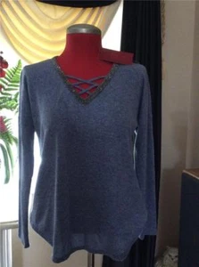New JENNIFER LOPEZ Blue strappy v neck tee sweater M marcasite studded top - Picture 1 of 1