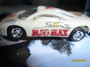 "NEW" DASH "GLOW IN THE DARK' MCLAREN KIT HO T JET/ GLOW IN DARK CHASSIS - Picture 1 of 6
