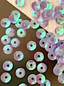 Sequins 4mm Provence Lavender Purple AB Rainbow Flat Cup Choose Pack Size  - Bild 1 von 1