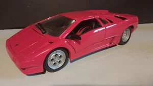 Maisto 1:18 Red Lamborghini Diablo - Picture 1 of 15