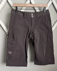 Arc'teryx Rampart Women's 8 Lightweight Long Bermuda Cargo Shorts Outdoor Hiking - Picture 1 of 11