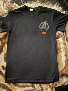 Avengers Infinity War Camicia Nera Film Crew Uomo Taglia S Marvel MCU FX 2017 Rara - Foto 1 di 4