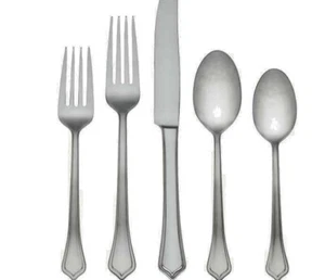 Reed and Barton 50Pc Set MONTVILLE Service For 8 Stainless NEW IN BOX - Picture 1 of 3