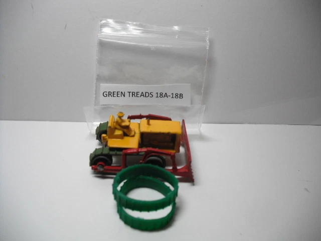 ¡NUEVAS BANDAS DE RODADURA! Matchbox Lesney #18A/B CATERPILLAR VERDE BANDA DE RODADURA DE REPUESTO un par Foto 1 de 1