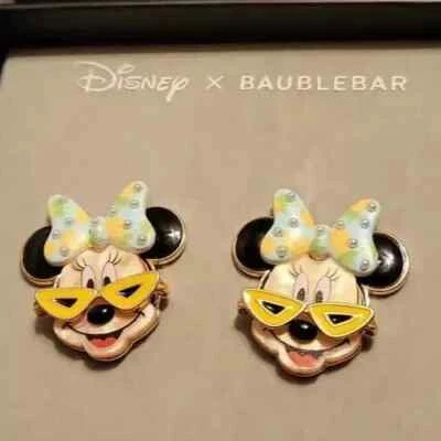 Disney Baublebar Minnie Con Gafas de Sol Piña Lazo Pendientes Nuevo en Caja Foto 1 de 2