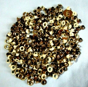 White Silver Tone Round Brads In A Pile 1/4 Inch  Approx. 2.2 Ounces Weight - Imagen 1 de 4