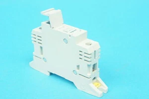 Legrand 021401 SP 38 modular fuse carrier for HRC cylindrical fuses 10x38 1P - Bild 1 von 3