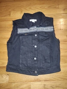 H&M Coachella Collection Festival Denim Embroidered Vest Black Sz 10 BOHO - Picture 1 of 3
