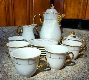 Thun 1794 Czech Porcelain Tea Set of 13 – Teapot, Creamer, Sugar, Cups & Saucers - Picture 1 of 21