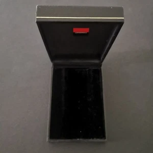 BOITE VIDE ECRIN POUR MEDAILLE DECORATION SOCIETE GENERALE / DIMENSION EXT. 10.2 - Picture 1 of 6