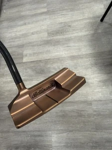 Mint! Tour Department 2019 BETTINARDI PUTTER QUEEN B #6  RH  35" HEAD COVER - Picture 1 of 6