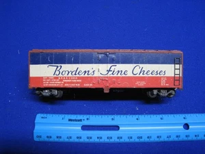 HO Scale Mantua Borden's Fine Chesses Boxcar - Freight Train - Litho - Picture 1 of 4