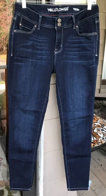 Wallflower sz 11 Reg The Ultra Fit Skinny Dark Blue Jeans EUC A6 - Image 1 of 4