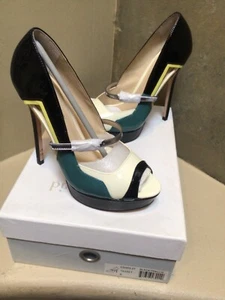 Charles David $250 TASSET NUEVO charol negro peep toe zapatos de aguja 6 EE. UU. - Imagen 1 de 6