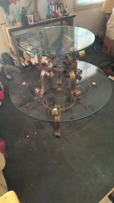 (2) Mesas de café/extremo vintage de hierro forjado y vidrio pesado Foto 1 de 4