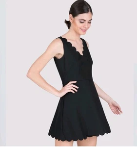 Red Valentino Black Scalloped Dress Sz 40 Read - Picture 1 of 14