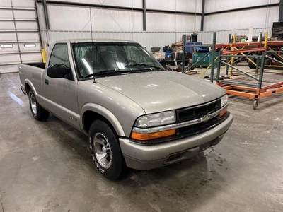 Радиатор 4-134 подходит для 98-03 S10/S15/SONOMA 620553 - Изображение 1 из 4