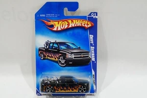 Hot Wheels 2009 Heat Fleet 1/10 Chevy Silverado Black Wheels w/ Bike NEW f3 - Picture 1 of 8