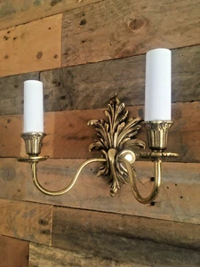 1 VINTAGE FRENCH ORNATE ROCOCO ACANTHUS LEAF BRASS TWIN WALL LIGHT CANDLE SCONCE - Picture 1 of 20