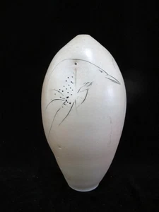 FRANK BOYDEN Oregon Pottery SOFT PASSAGE Bottle Incised BIRD Vase - Picture 1 of 11