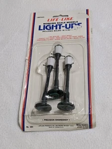 Life-Like Working Scale Models Light-Ups 1201 (Set Of 3) - Picture 1 of 4