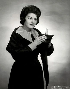 1972 Original STAMPED Photo by LOUIS MELANCON Lucine Amara Puccini: La boheme - Picture 1 of 2